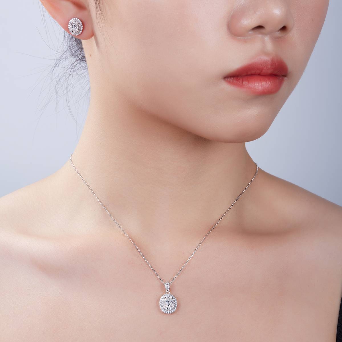 Deluxe egg shaped S925 silver plated white gold Moissanite diamond pendant earring set